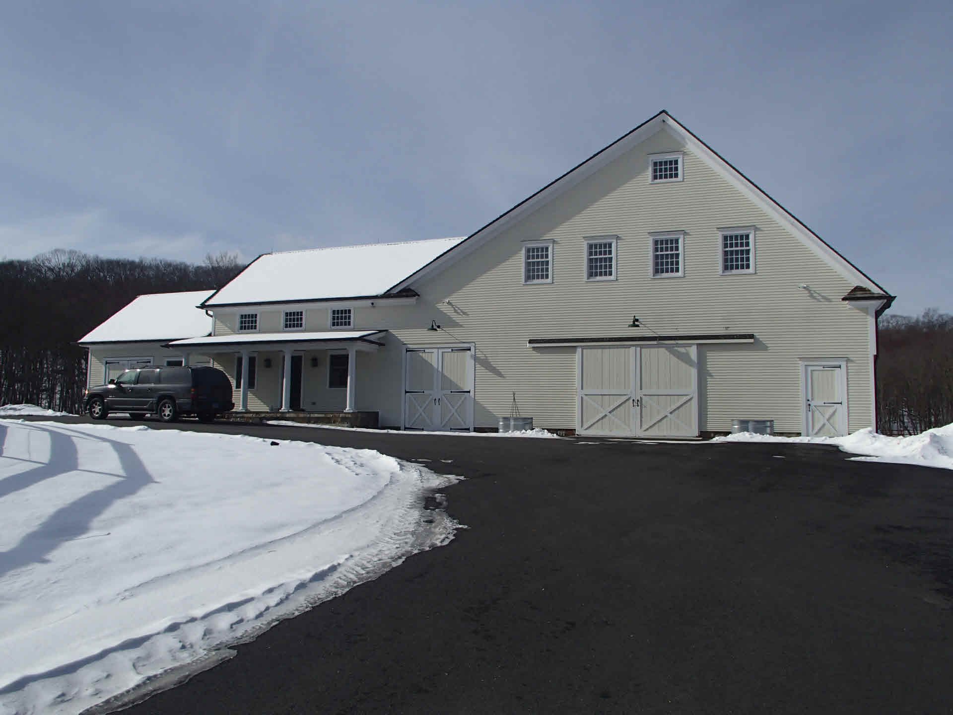 Building photograph for 17 BERRY RD